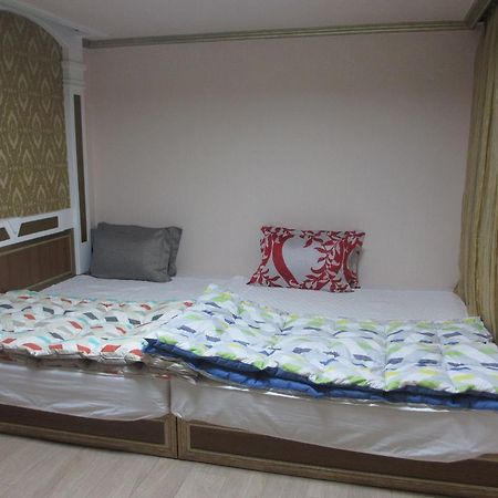 Moiri Guesthouse Yeosu Dış mekan fotoğraf