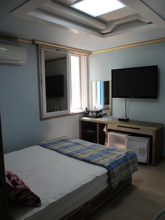 Moiri Guesthouse Yeosu Dış mekan fotoğraf