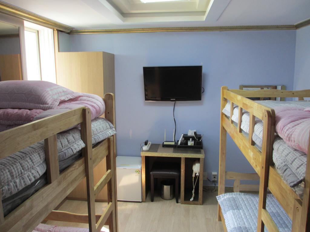 Moiri Guesthouse Yeosu Dış mekan fotoğraf