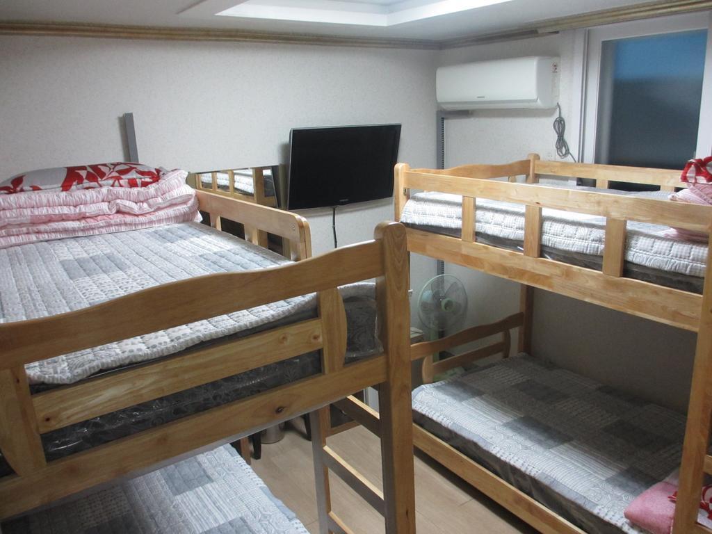 Moiri Guesthouse Yeosu Dış mekan fotoğraf